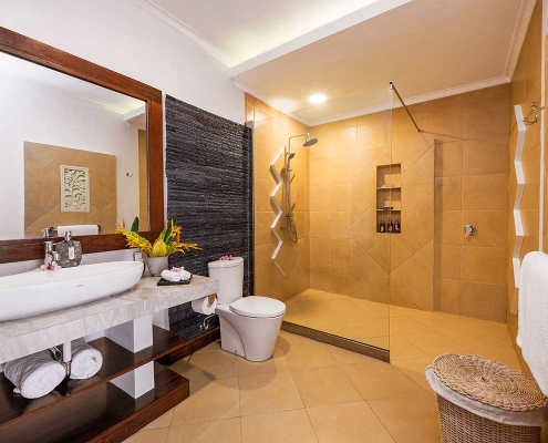 BODS-Bathroom-low_Copyright-Bunaken-Oasis-Dive-Resort-and-Spa